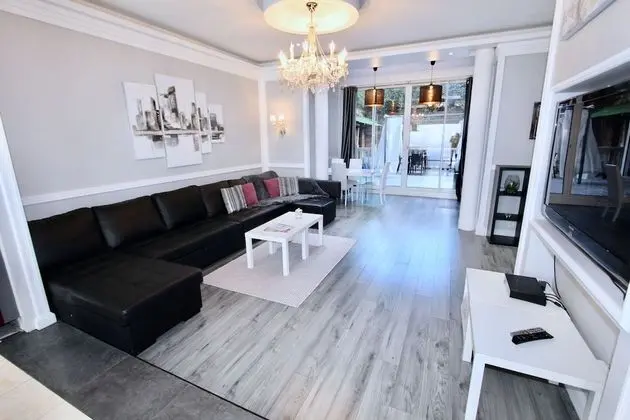 Deluxe Apart Daire