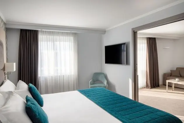 Family Süit, Balkon