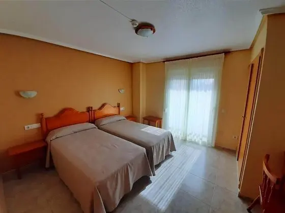 Tek Büyük Yataklı Oda, Balkon