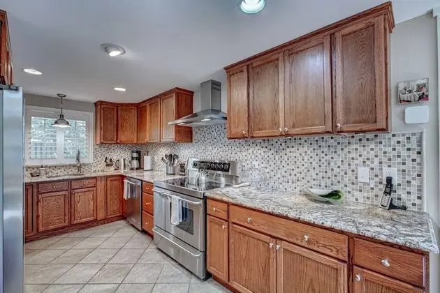 Ev (Canopy Cottage on Siesta Key)