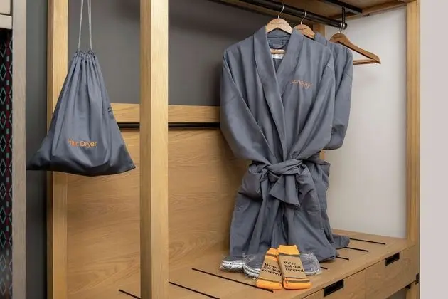 Premium Oda, 1 En Büyük (King) Boy Yatak, Engellilere Uygun