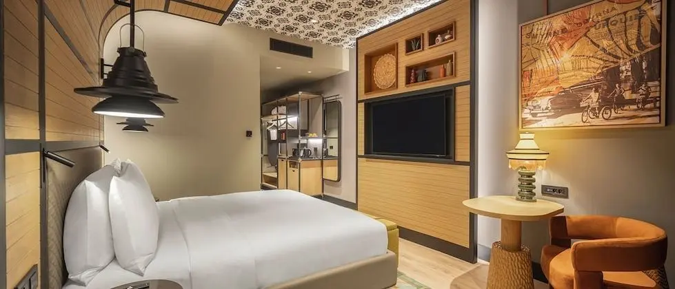 https://i.travelapi.com/lodging/121000000/120310000/120302900/120302837/47864ad8_z.jpg