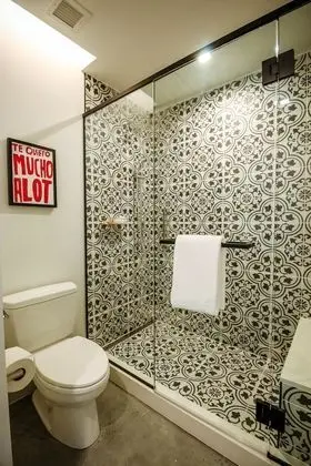 Deluxe Oda, 1 En Büyük (King) Boy Yatak