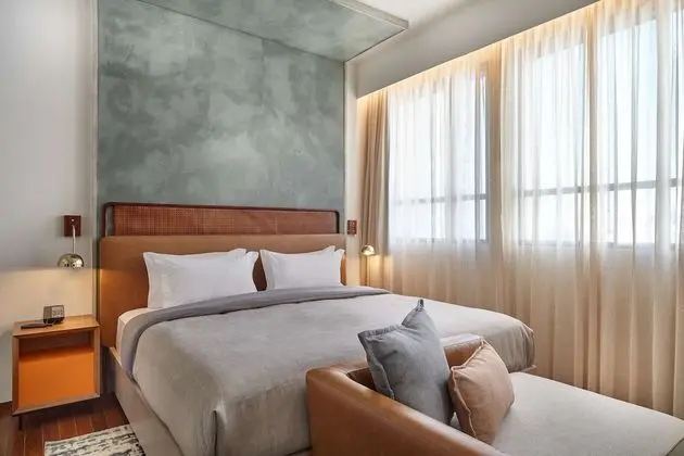 1 King Bed Premium Room