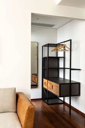 1 King Bed Standard Hearing Accessible