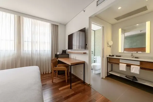 1 King Bed Standard Room