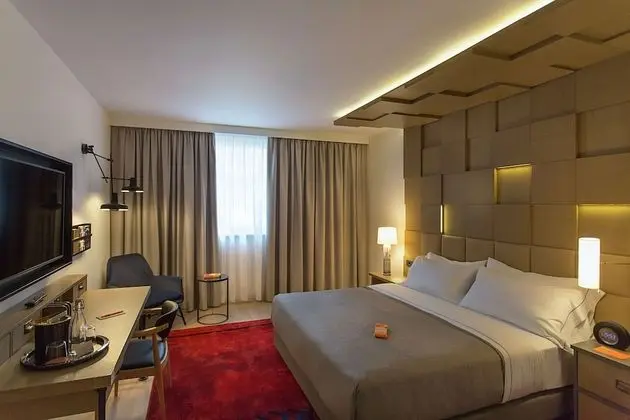 Premium Oda, 1 En Büyük (King) Boy Yatak