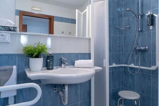 Comfort İki Ayrı Yataklı Oda