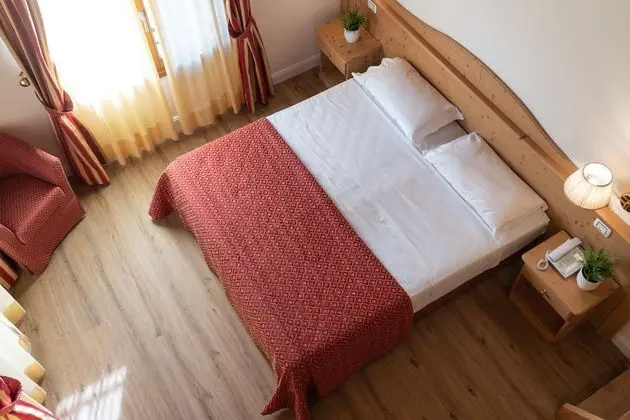 Family Dört Kişilik Oda