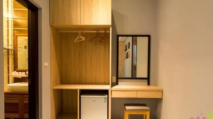 Gallery Dört Kişilik Oda, 2 Çift Kişilik Yatak, Engellilere Uygun, Banyolu/Duşlu