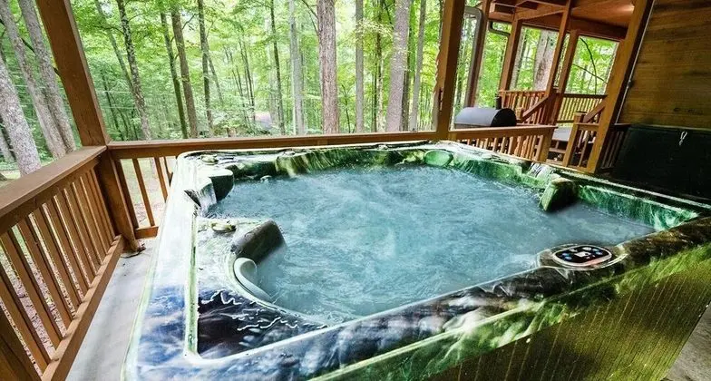 Açık spa küveti