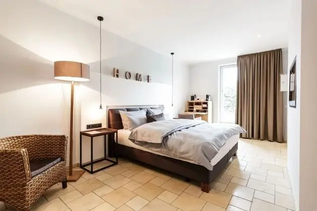 Business Tek Büyük Yataklı Oda