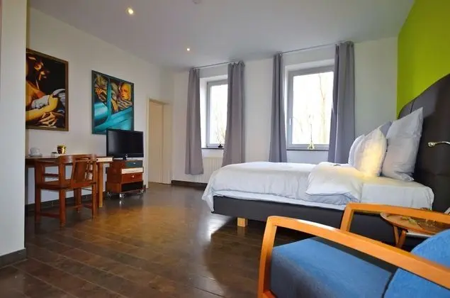 Classic Tek Büyük Yataklı Oda