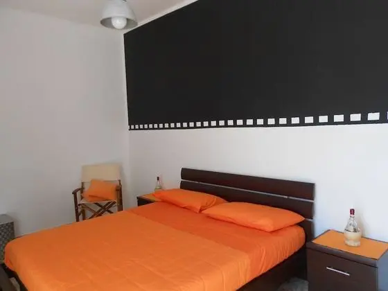 Economy Tek Büyük Yataklı Oda, Banyolu/Duşlu, Bahçe Manzaralı