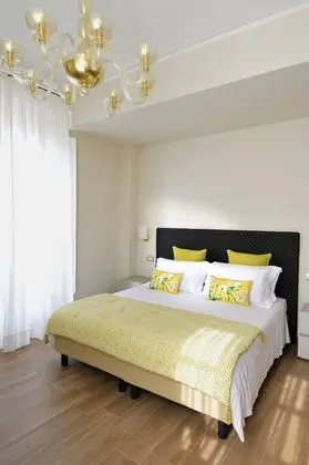 Luxury Tek Büyük Yataklı Oda