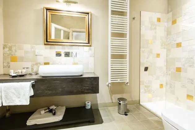 Tek Büyük Yataklı Oda, Özel Banyo (Ramerino)
