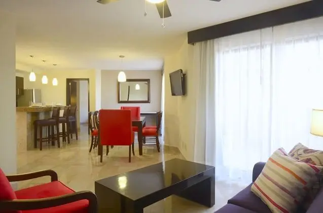2 Bedroom Luxury Suite