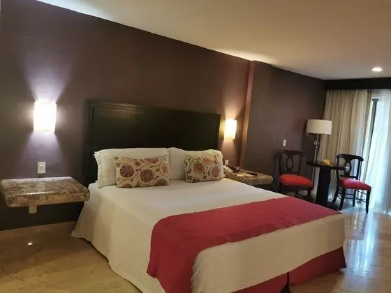 2 Bedroom Luxury Suite