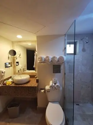 2 Bedroom Luxury Suite