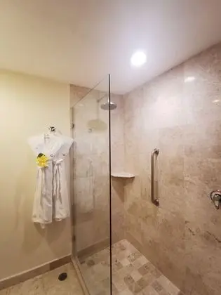Studio Luxury