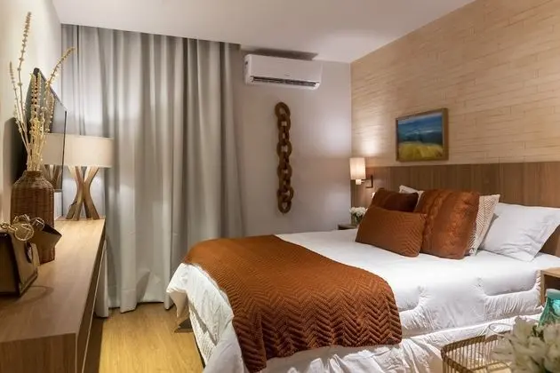 Deluxe Tek Büyük Yataklı Oda