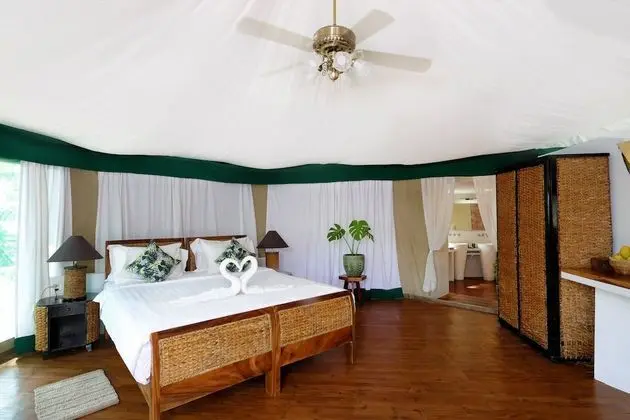 In-land family tent