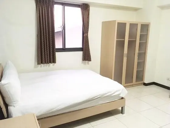 Design Tek Büyük Yataklı Oda, 1 Çift Kişilik Yatak