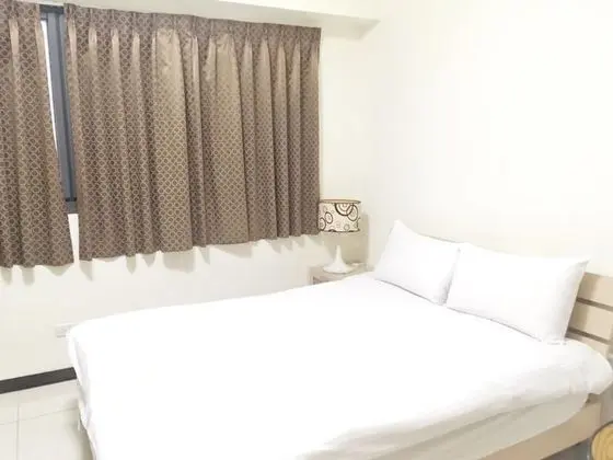 Design Tek Büyük Yataklı Oda, 1 Çift Kişilik Yatak