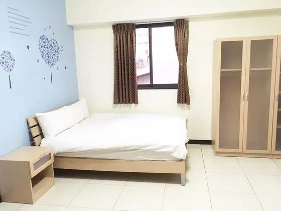 Design Tek Büyük Yataklı Oda, 1 Çift Kişilik Yatak