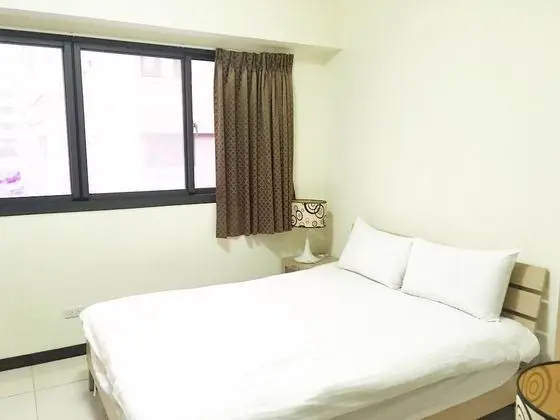 Design Tek Büyük Yataklı Oda, 1 Çift Kişilik Yatak