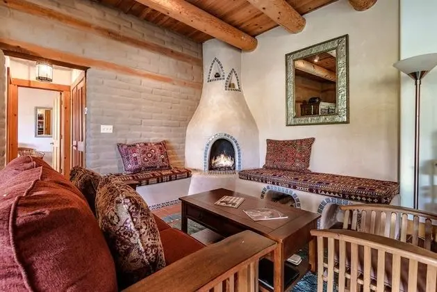Ev (Canyon View Retreat - All Adobe Home,)