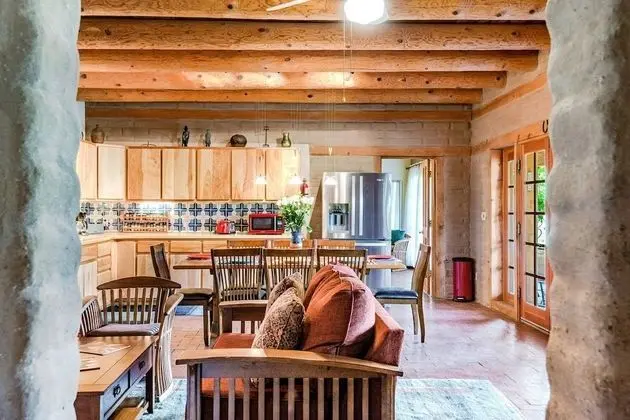 Ev (Canyon View Retreat - All Adobe Home,)