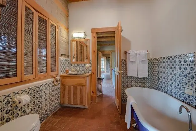 Ev (Canyon View Retreat - All Adobe Home,)