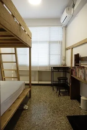 Comfort İki Ayrı Yataklı Oda, Sadece kadınlar için, Ortak Banyo (Max occupancy 2 people)