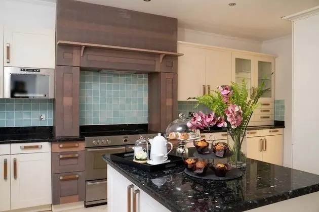 Villa, 4 Yatak Odası, Sigara İçilmez, Avlu Manzaralı