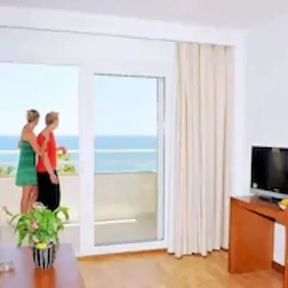 Superior Süit, Balkon, Deniz Manzaralı (2 Adults + 1 Child)