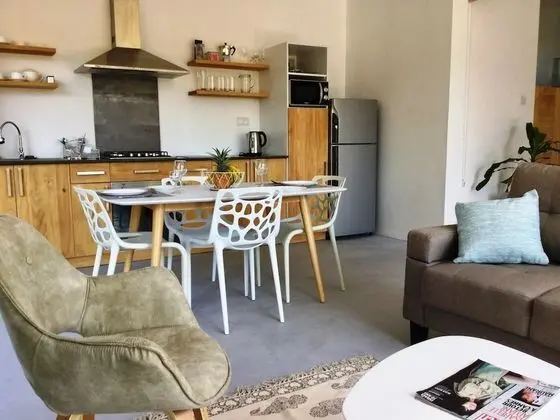 Design Stüdyo, 1 Büyük (Queen) Boy Yatak, Sigara İçilmez, Bahçe Manzaralı