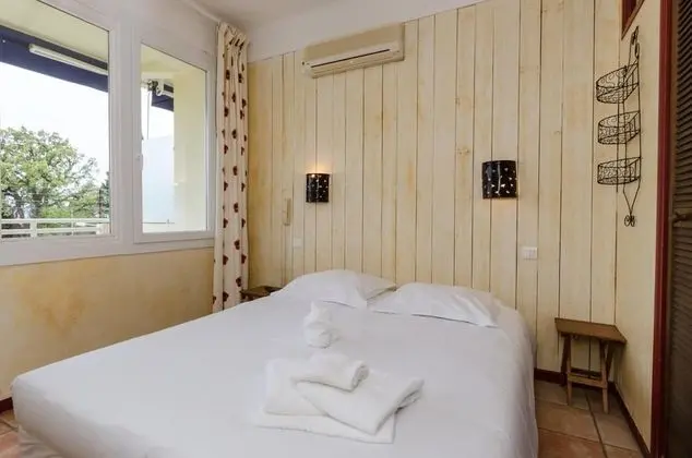 Tek Büyük Yataklı Oda, Deniz Manzaralı