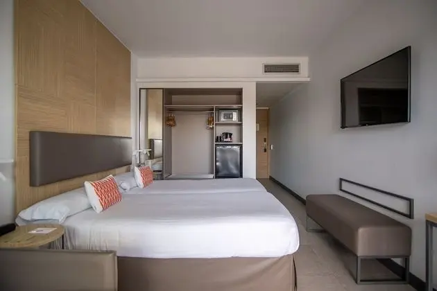 Üç Kişilik Oda, Balkon