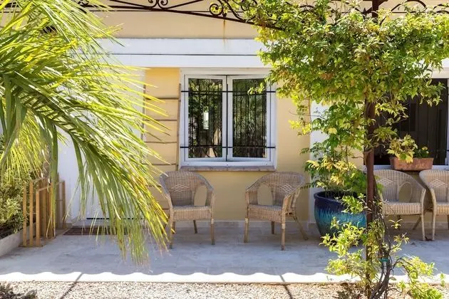 Tek Büyük Yataklı Oda, Bahçe Manzaralı