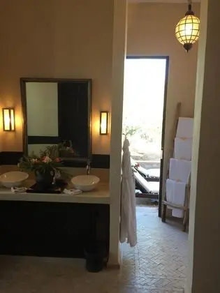Deluxe Pool Suite