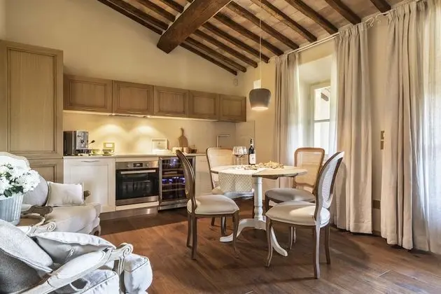 Süit, 1 Büyük (Queen) Boy Yatak, Sigara İçilmez