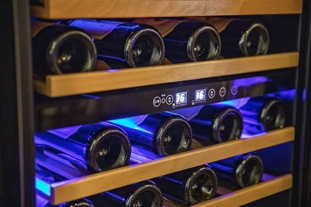 Süit, 1 Büyük (Queen) Boy Yatak, Sigara İçilmez