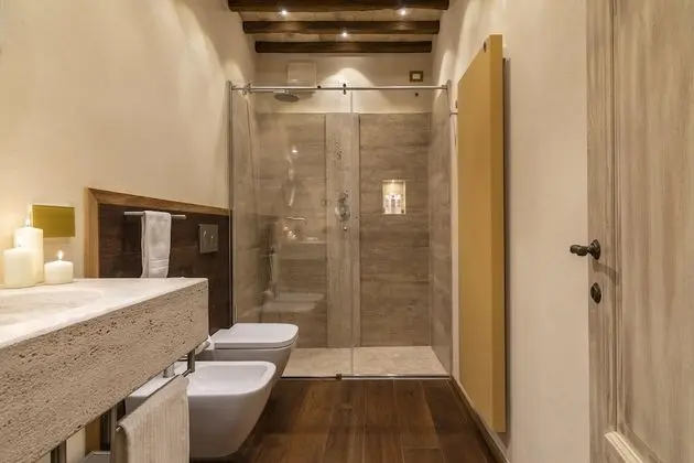 Süit, 1 Büyük (Queen) Boy Yatak, Sigara İçilmez