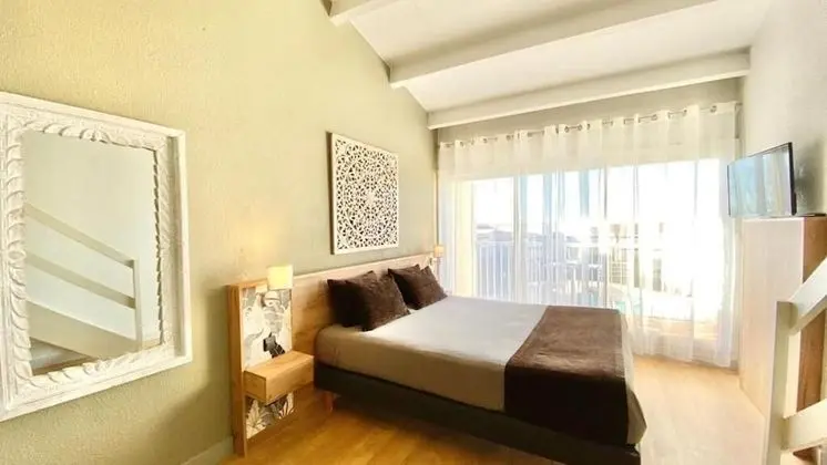 Standard Tek Büyük veya İki Ayrı Yataklı Oda
