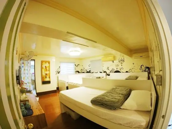 Ortak Ranzalı Oda, Karma Ranzalı Oda (5 people in room)