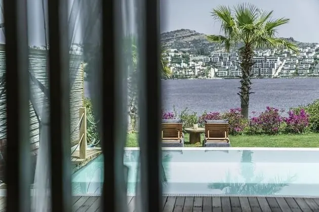 Exclusive Süit, 2 Yatak Odası, Kişiye Özel Havuzlu, Deniz Manzaralı