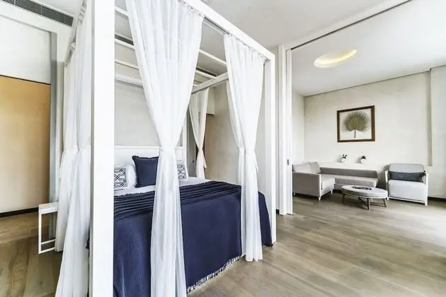 Junior Suite Partial Sea View with Pool