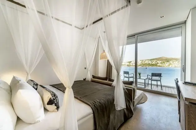 Room Selected C-In