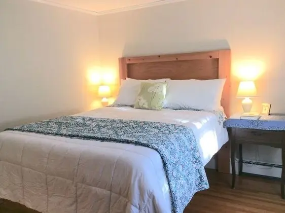 Signature Oda, 1 Büyük (Queen) Boy Yatak, Sigara İçilmez, Bahçe Manzaralı